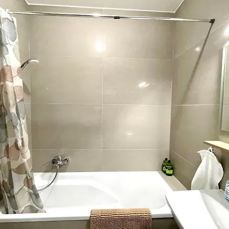 Daire Comfy Flat In The Centre With Free Parking *