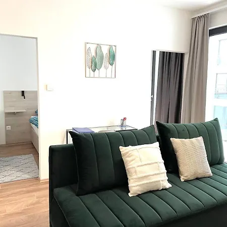 Comfy Flat In The Centre With Free Parking