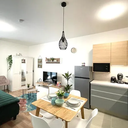 Comfy Flat In The Centre With Free Parking Daire