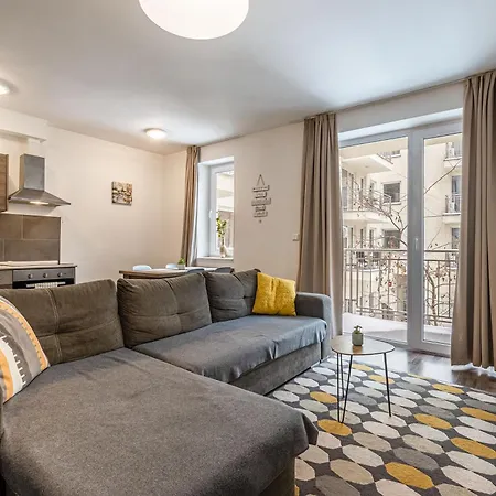 Comfy Flat In The Centre With Free Parking Апартаменты
