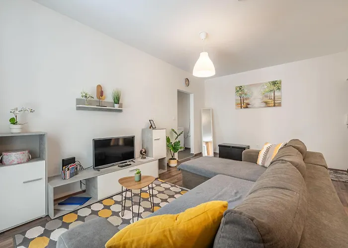 Comfy Flat In The Centre With Free Parking *