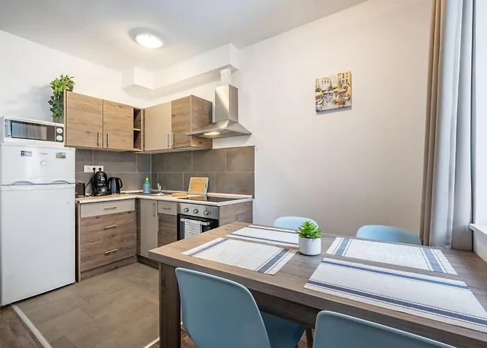 Comfy Flat In The Centre With Free Parking بودابست
