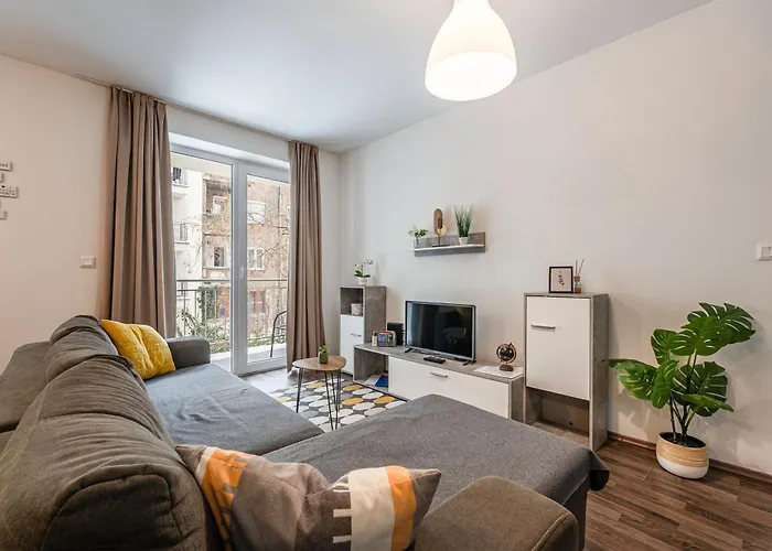 Comfy Flat In The Centre With Free Parking شقة بودابست